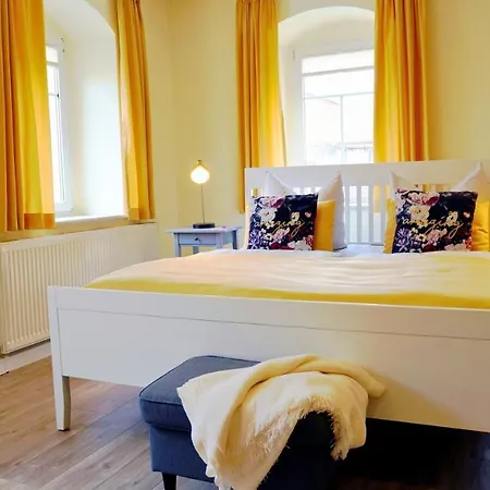 Ferienhof Gräfe - 3-Seiten Hof mit großem Garten, Pool&Sauna Meißen Exterior foto