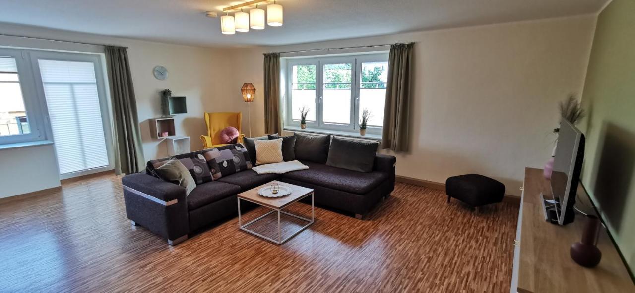 Gräfe - 3-seiten Hof Mit Großem Garten, Pool&sauna Apartment Meißen