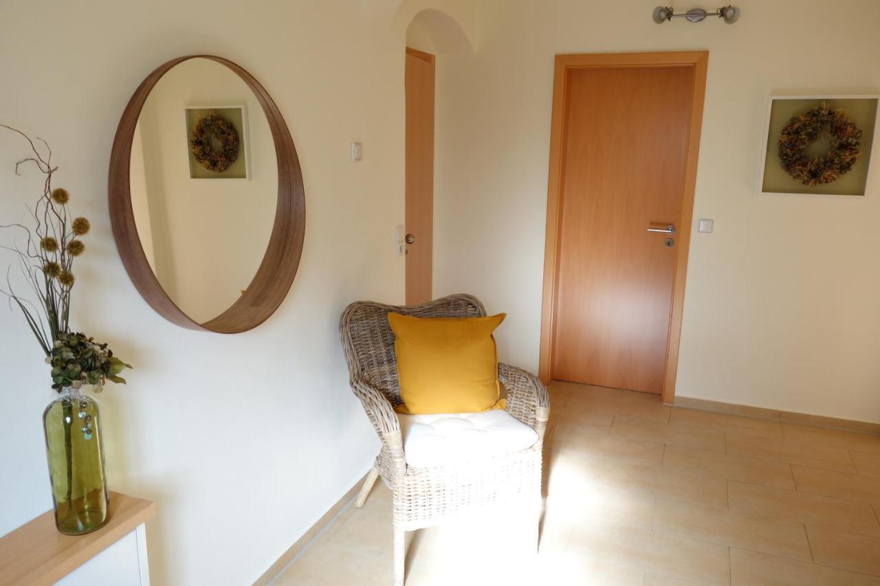 Apartment Gräfe - 3-seiten Hof Mit Großem Garten, Pool&sauna