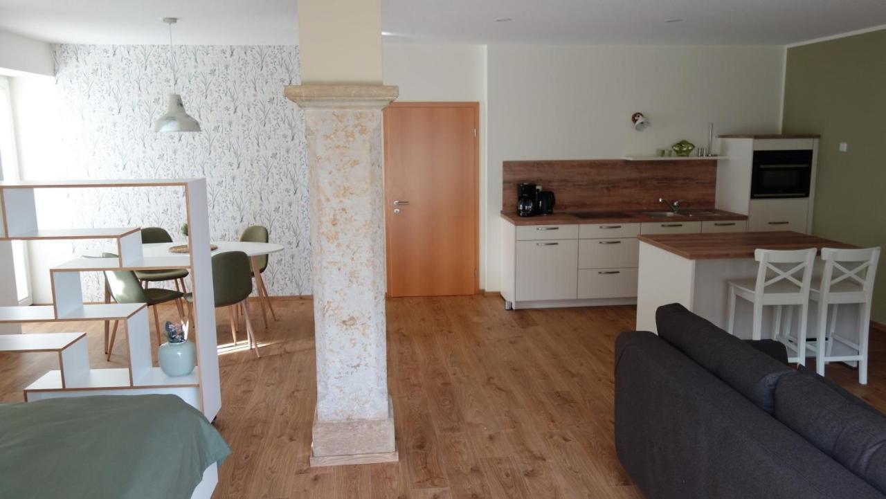 Apartment Gräfe - 3-seiten Hof Mit Großem Garten, Pool&sauna Meißen